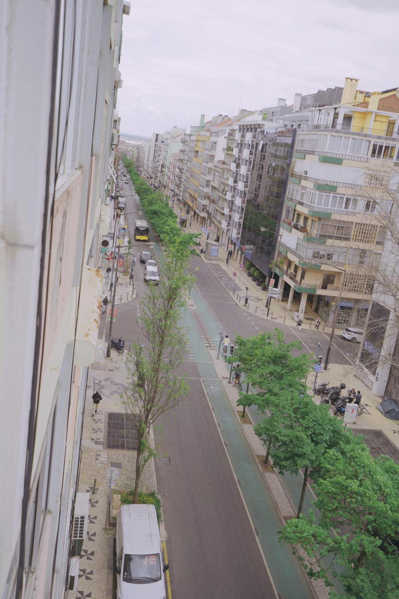 Lisbon Charming 94D, Next To Metro Apartment Luaran gambar