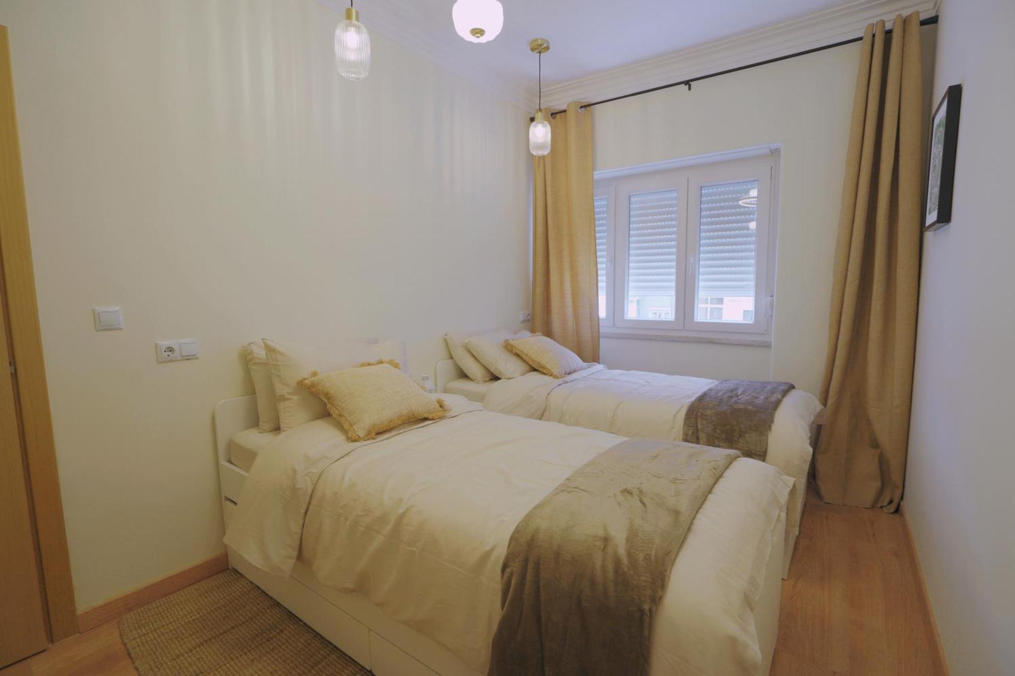 Lisbon Charming 94D, Next To Metro Apartment Luaran gambar