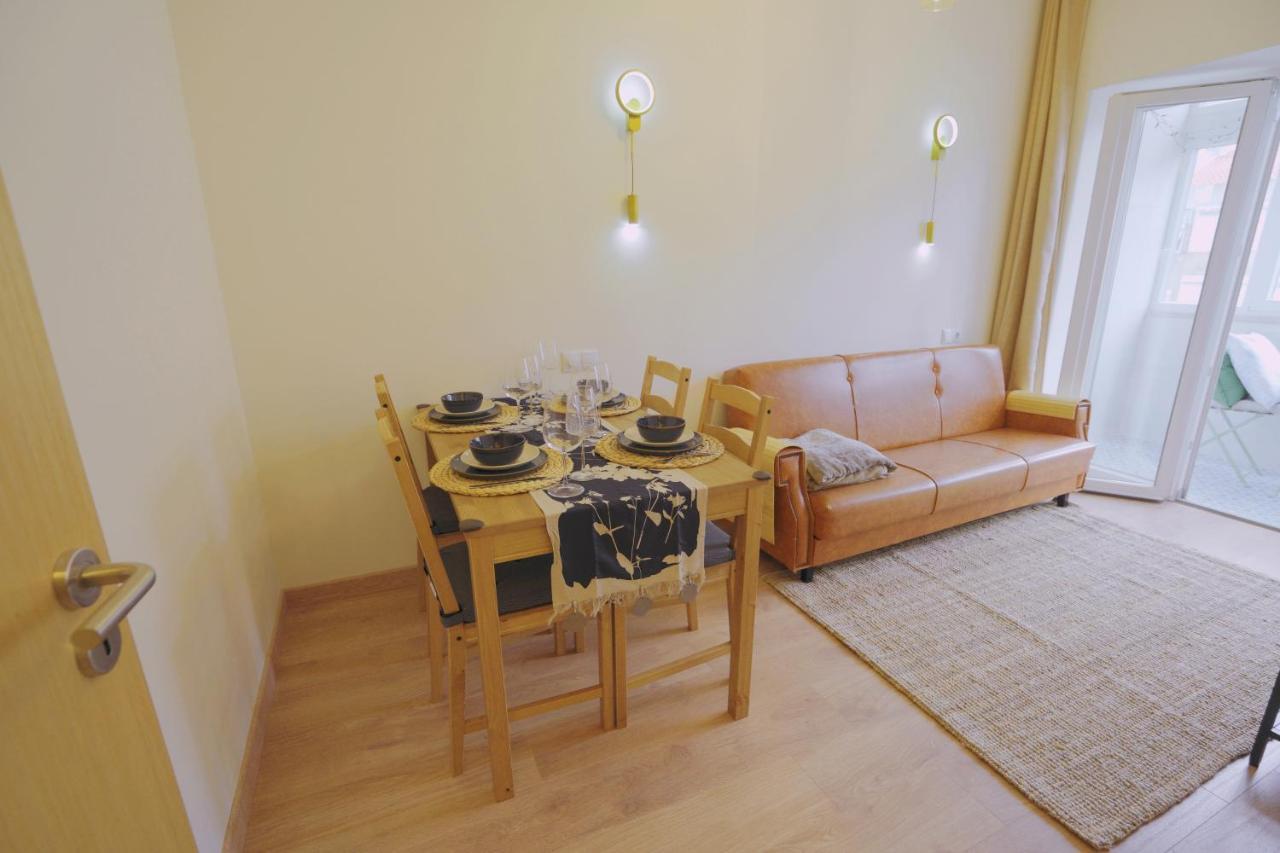 Lisbon Charming 94D, Next To Metro Apartment Luaran gambar