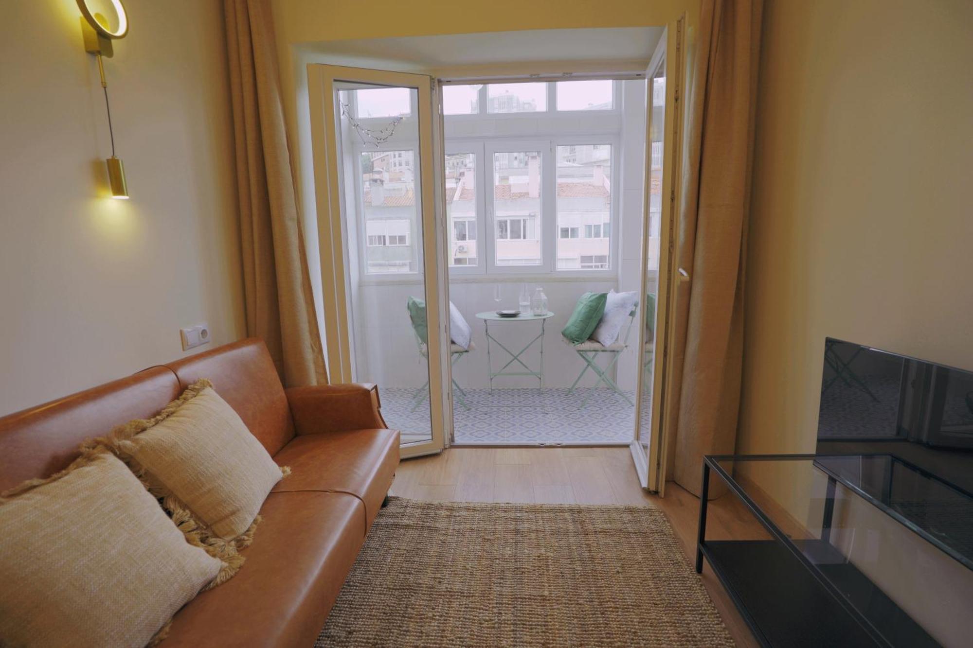 Lisbon Charming 94D, Next To Metro Apartment Luaran gambar