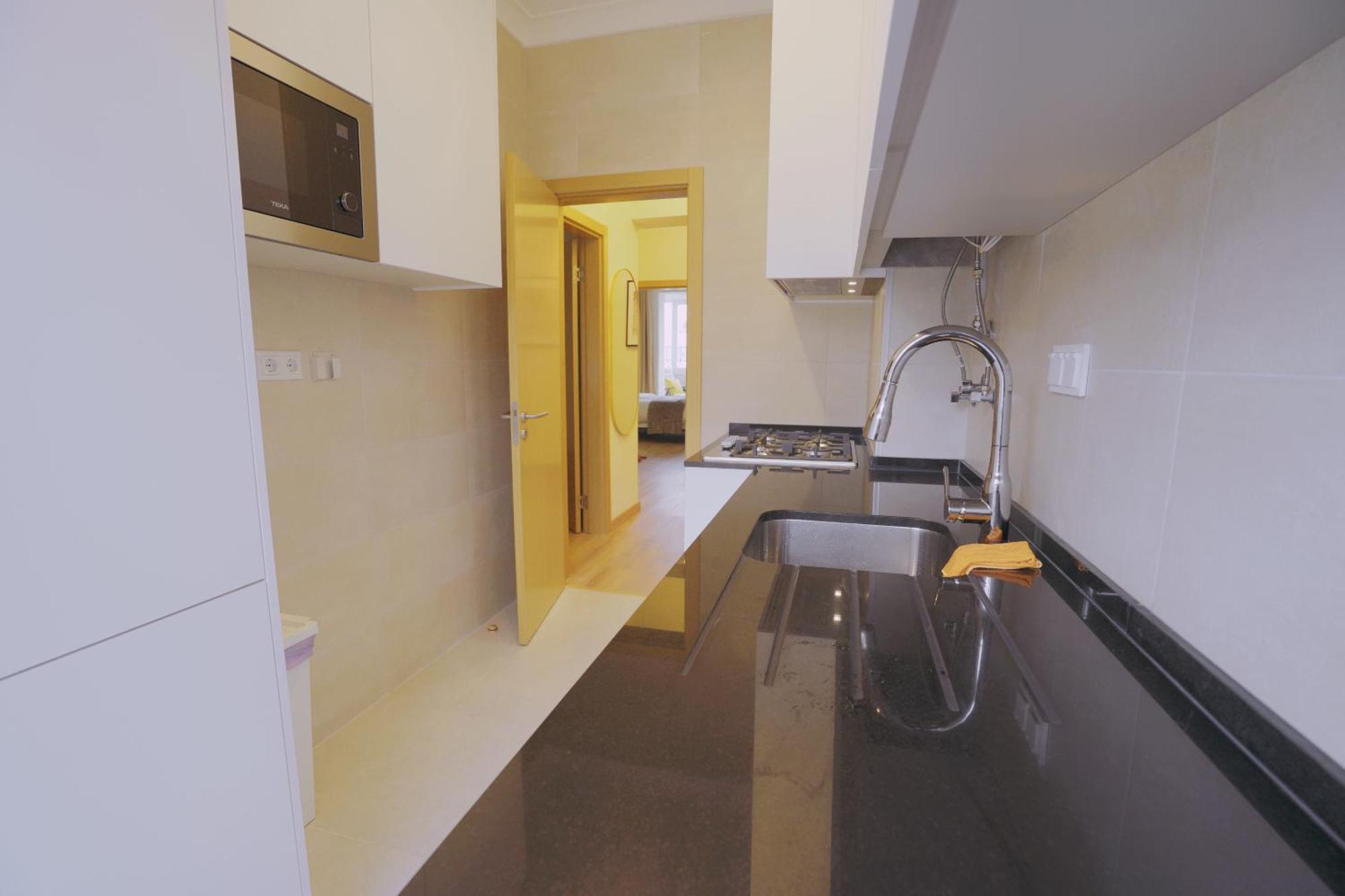 Lisbon Charming 94D, Next To Metro Apartment Luaran gambar